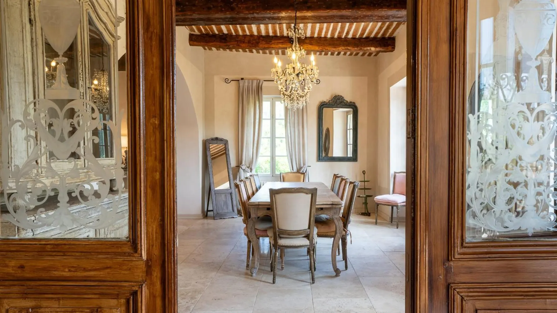 منزل الضيف Ventabren  في Domaine De La Rose Comtesse - 5 Etoiles - Exception En Provence 0*,