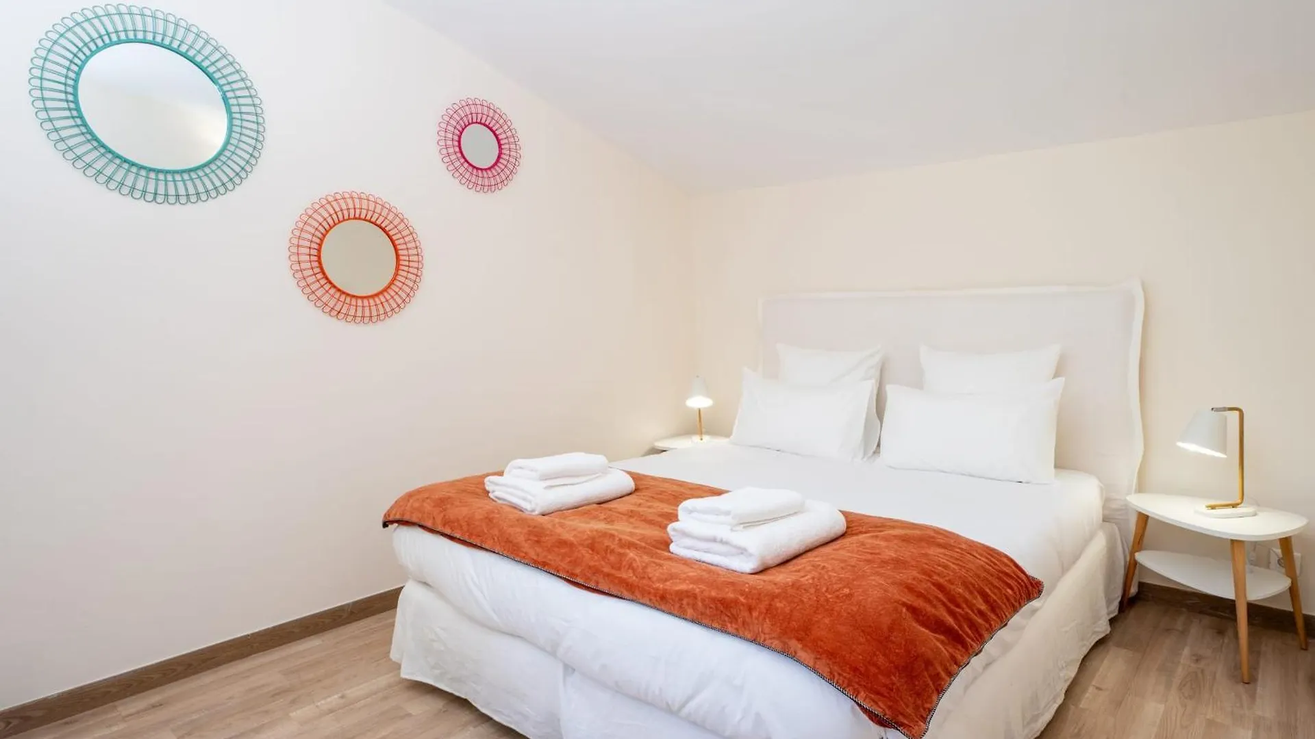 منزل الضيف Ventabren  في Domaine De La Rose Comtesse - 5 Etoiles - Exception En Provence