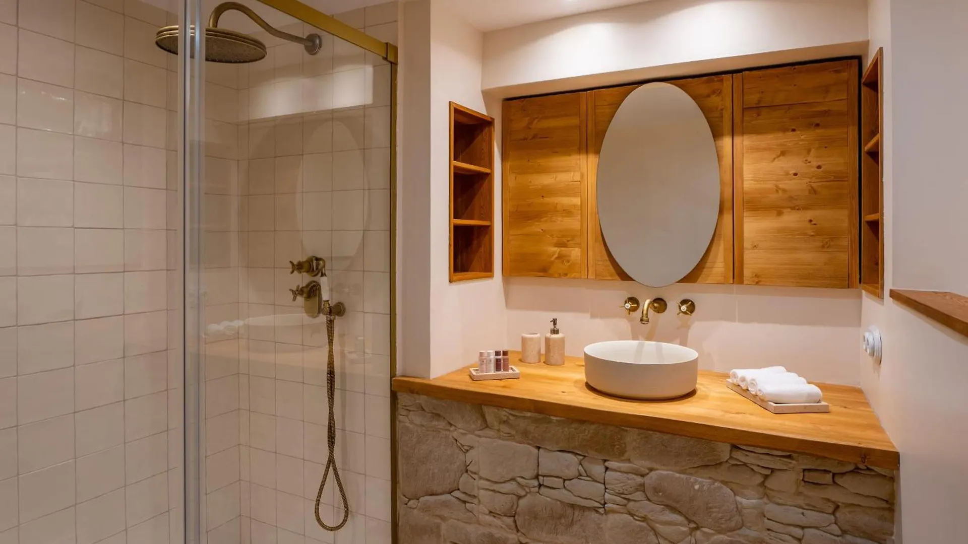 منزل الضيف Ventabren  في Domaine De La Rose Comtesse - 5 Etoiles - Exception En Provence 0*,  فرنسا