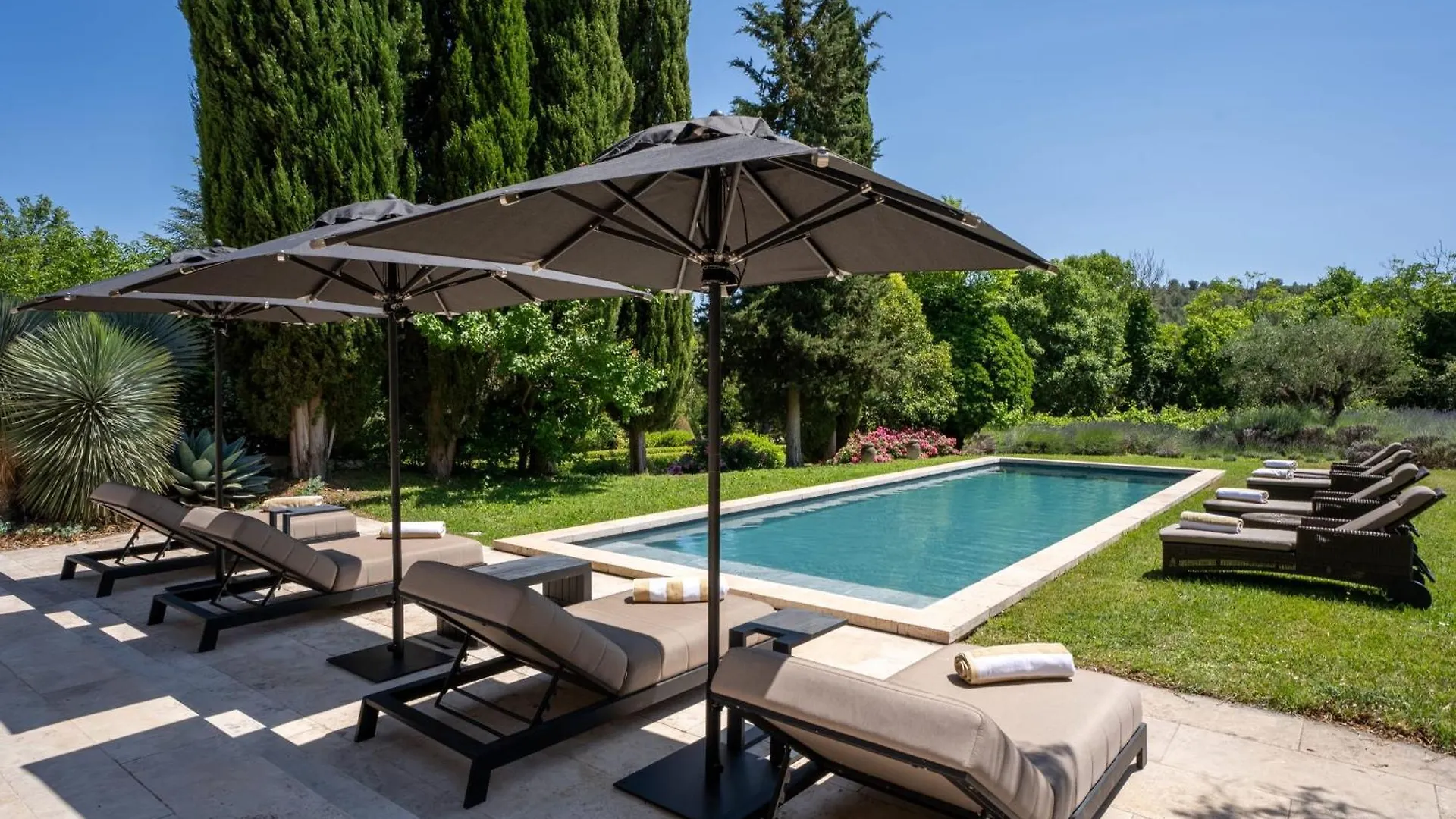 منزل الضيف Ventabren  في Domaine De La Rose Comtesse - 5 Etoiles - Exception En Provence